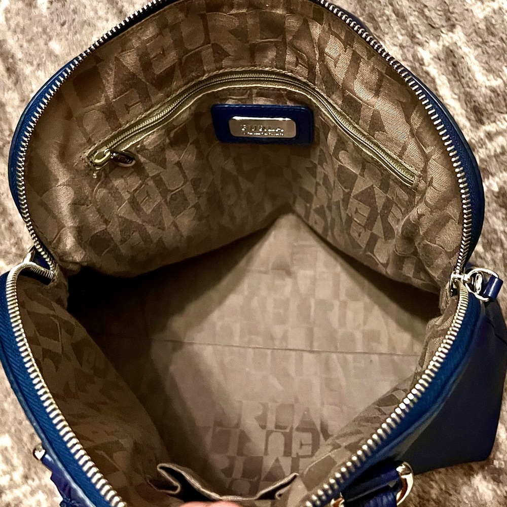 Vintage Furla Navy Pebble Italian Leather Handbag Excellent Condition - Picture 3 of 6